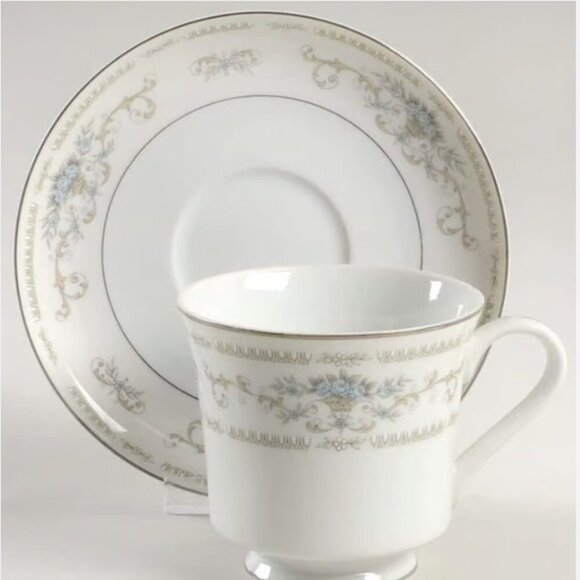 Diane by Fine China of Japan Blue Flower Scrolls - Set of 3 Footed Cups Only - Picture 16 of 16